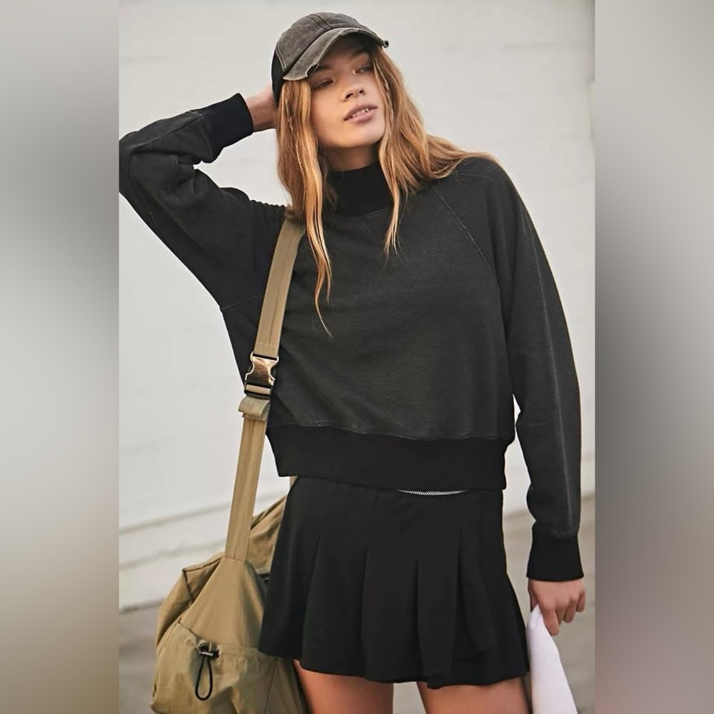 Free People Good Times Solid  Cropped Sweater - LARGE
